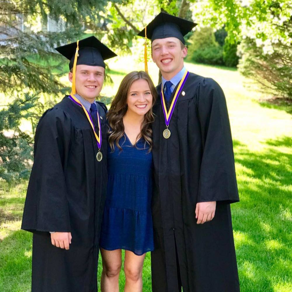 Meet your Posher, Abby